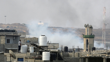 আইসিজের রায় অমান্য করে রাফায় হামলা অব্যাহত রেখেছে ইসরায়ে। ছবি: রয়টার্স (২৮ মে, ২০২৪)