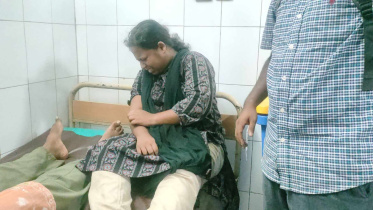 ইডেনে কোটা আন্দোলনকারীদের ওপর ছাত্রলীগের হামলা