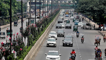 ঢাকাসহ ৪ জেলায় কারফিউ ৭ ঘণ্টা শিথিল, ৪ ঘণ্টার জন্য খুলছে অফিস