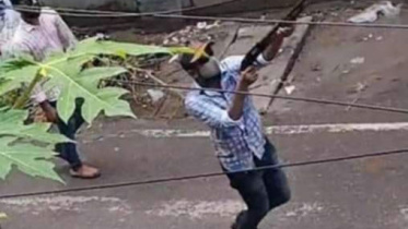 কুমিল্লায় গুলি