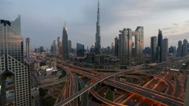 sheikh_zayed_street_dubai.jpg