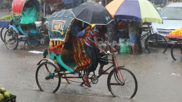 ৪ বিভাগে অতি ভারী বৃষ্টি, পাহাড়ি এলাকায় ভূমিধসের শঙ্কা