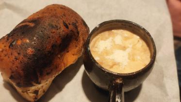 মিরপুরে পোড়া রুটি আর মালাই চা