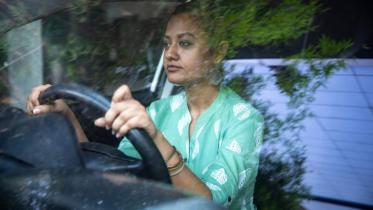 দেশের নারী চালকদের চ্যালেঞ্জ