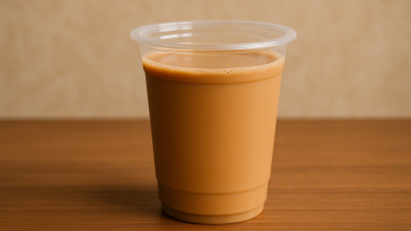 ওয়ান টাইম প্লাস্টিকের কাপে চা-কফি খাওয়া কতটা ক্ষতিকর