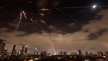 Iran missile barrage on Israel