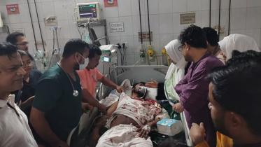 নুর হাসপাতালে