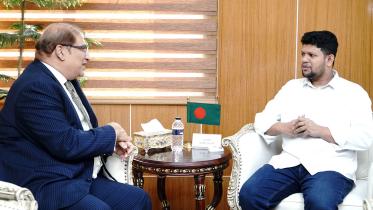 তথ্য উপদেষ্টা মাহফুজ আলম.jpg