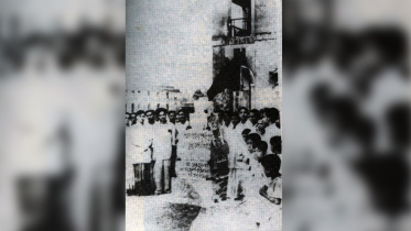 first_shaheed_minar.jpg