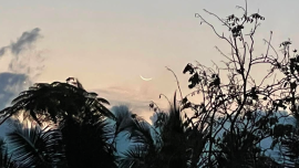 eid-crescent-moon