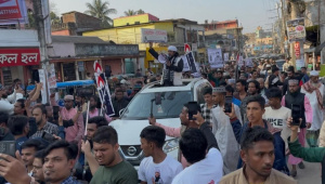 মৌলভীবাজারে নির্বাচনী প্রচারণায় হ্যান্ড মাইকের ব্যবহার। ছবি: স্টার