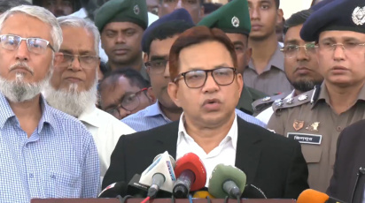 বক্তব্য দিচ্ছেন স্বাস্থ্য সেবা বিভাগের সচিব কামরুজ্জামান চৌধুরী। ছবি: ভিডিও থেকে নেওয়া 