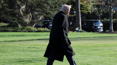 হোয়াইট হাউসে ফিরলেন ট্রাম্প। ছবি: রয়টার্স