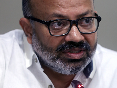 কামাল কাদির.jpg