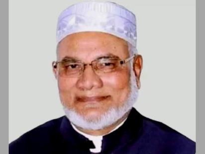 এ কে এম রহমতুল্লাহ