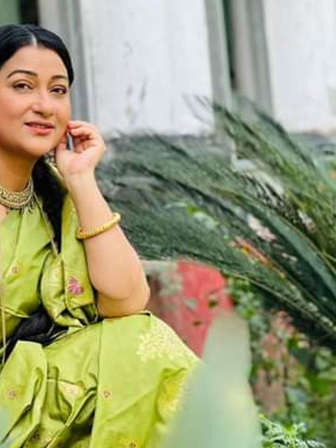 দীপা খন্দকার