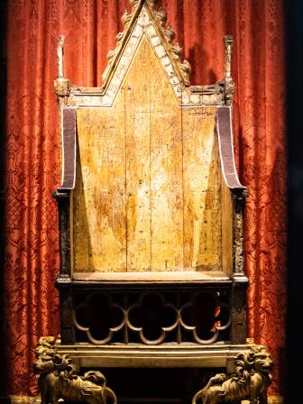 coronation_chair-0001.jpg
