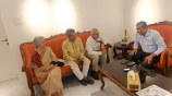 বাপা নেতাদের সঙ্গে সভায় পানিসম্পদ মন্ত্রী মো. শহীদউদ্দীন চৌধুরী এ্যানি ও প্রতিমন্ত্রী ফরহাদ হোসেন আজাদ। ছবি: সংগৃহীত 