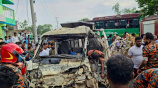 দুর্ঘটনাকবলিত পিকআপটি। ছবি: স্টার